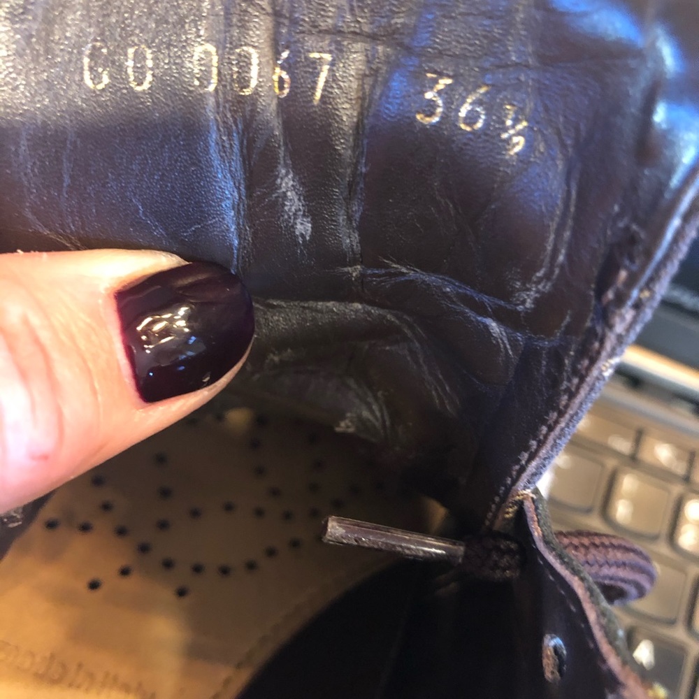Louis Vuitton Monogram Idylle/Leather Sneakers - Picture 8 of 8